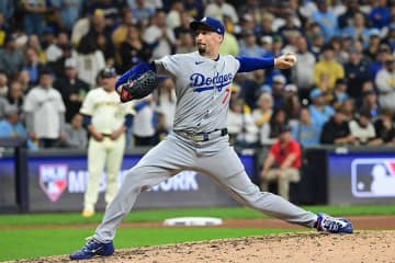 「彼を超える投手はほとんどいない」　大一番で8回0封、24人斬りの衝撃…スネルを米絶賛「圧倒的」