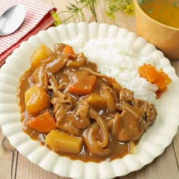 【カレー好き必見！】もう迷わない！おうちカレーをもっとおいしく！便利なアレンジカレーレシピアイデア3選
