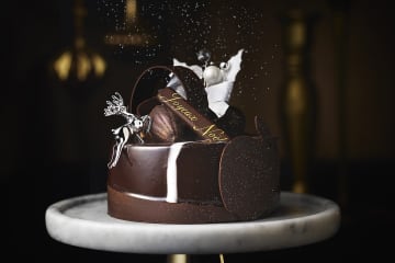 予約スタート！阪急うめだに有名パティスリーの豪華クリスマスケーキが大集合