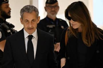 サルコジ元仏大統領、月内に収監される