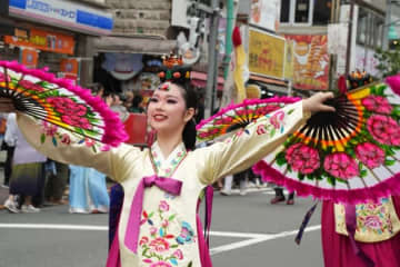 街の強みは「多様性」。大久保の街で40年以上続く祭り、いま共に盛り上げるのは韓国やベトナムの人々