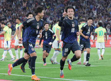 サッカー日本代表、ブラジルに大逆転で歴史的初勝利！4万5000ファンが歓喜