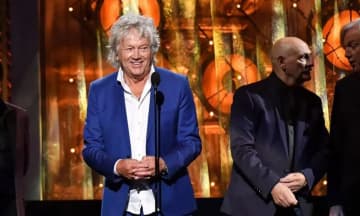 ムーディー・ブルースのジョン・ロッジが82歳で逝去。その功績を辿る
