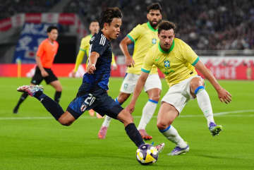 【日本代表】ブラジルから歴史的初勝利! 久保建英は限定出場も"10分延長"「上田選手の世界でもトップレベルと言える空中戦を使わない手はない」