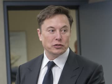 イーロン・マスク、開発から経営までオールAIなテック企業Macrohardの目指す業態は「Appleと同じ」。ロゴも公表