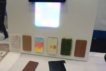 ジャパンディスプレイ、木や革など幅広い素材をタッチセンサーにする「ZINNSIA」を展示【CEATEC 2025】