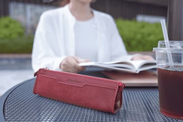 ＜Makuakeにて公開後からわずか1時間で目標達成＞“育てる革”プエブロレザーを纏った至高のペンケース　Alista Volareの新作「アヴィオ・プエブロ」がMakuakeにて先行販売を開始