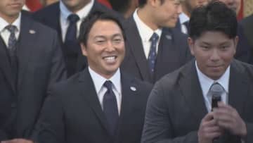 巨人・大城卓三がボケて長野久義がつっこむ　温かい雰囲気の中行われた引退会見