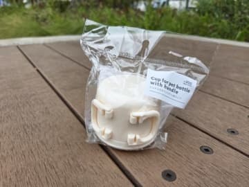 【3COINS】ペットボトルのキャップがコップに変身！衛生的で便利すぎ
