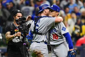 「これぞ3億2500万ドルの理由だ」　山本由伸、111球完投に米絶賛の嵐「疑う者はまだいるか？」