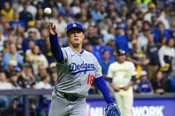 完投直後…MLB公式の1枚に喝采「クオリティが高すぎる」　由伸に寄せた“日本語”が「嬉しい」