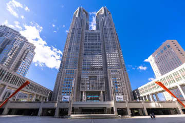 東京23区で働く公務員給与の初任給は5年前より25％アップ年収100万円以上増えることに　4年連続引き上げへ