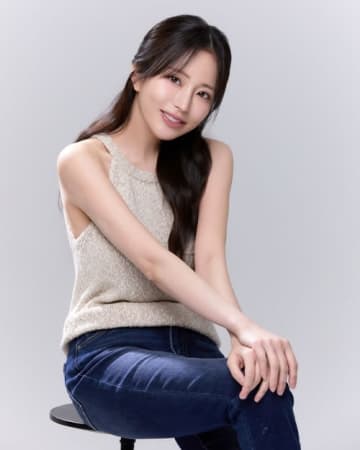“美しき日本人フリーアナ”が韓国芸能事務所の一員に！谷あさこと専属契約「より良い俳優になれるよう…」