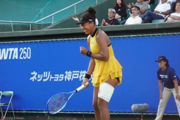大坂なおみ 試合終盤に左太ももを負傷し涙も…執念で前年覇者を撃破し8強 [木下グループジャパンオープン]