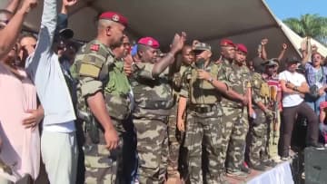 マダガスカルで軍事クーデターか　バオバブの木などでも知られるアフリカの島国で軍が権力掌握を発表　大統領は出国明らかに
