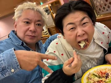 鈴木おさむ、24年目の結婚記念日を家族3人で満喫した“特別な店”とは