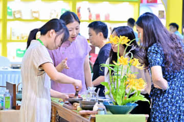 中国・成都の女性起業家、震災ボランティアから地域の共創へ