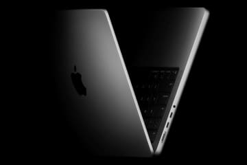 アップル、M5チップ搭載の「MacBook Pro」 24.8万円から