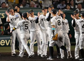 阪神、ソフトバンクが白星発進　CSファイナル開幕