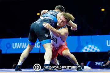 ＜レスリング＞【2025年世界選手権・レビュー（8）】男子フリースタイル92kg級／優勝選手・表彰式・闘いのあと