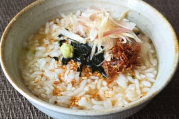 市販の素はもう買わなくていいかも　“いつもの調味料”だけで作れるお茶漬けがウマい