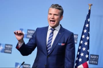 ウクライナへ「火力」投入、ヘグセス氏がＮＡＴＯ会合で明言　トマホークは議題に上らず