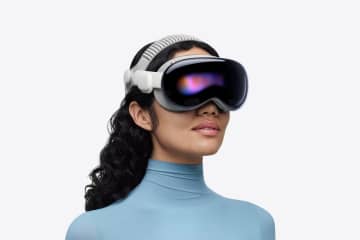 アップル、M5チップ搭載の「Vision Pro」。120Hz対応、高速化、新たなデュアルニットバンド採用