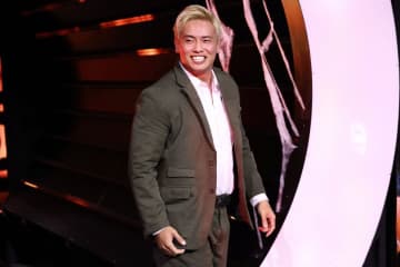 【ＡＥＷ】統一王者オカダ・カズチカがタッグ王者急襲で３冠取り猛デモ！不仲の相棒・竹下不在の中…