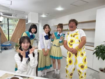 『タイトル未定のパキラっしゅ★』今回は、石塚英彦を前にメンバーが食リポに挑戦