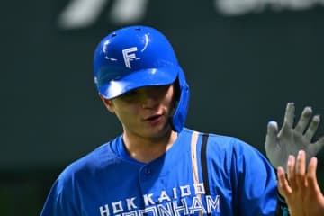 日ハムで存在感抜群の27歳　「話は面白く、打撃もいい」守備でもフル回転…OB絶賛