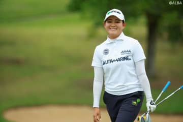 19歳ルーキー・神谷桃歌ら4人が首位　14歳の岩永梨花は2差6位