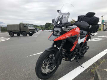 山中湖で紅葉と富士山を満喫！　Vストローム1050XTで行くキャンプツーリング