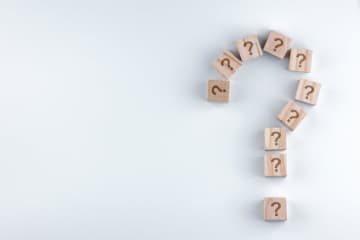 「マイナ保険証」で年収がバレるって本当？ 健康保険証と違ってマイナンバーカードはみんな同じはずなのに、なぜ？