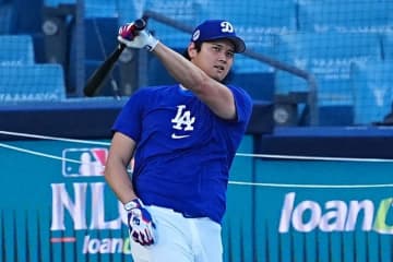 豪快150m弾も…大谷翔平に容赦ない発言　フリーマンの痛烈反応に「イジり草すぎる」