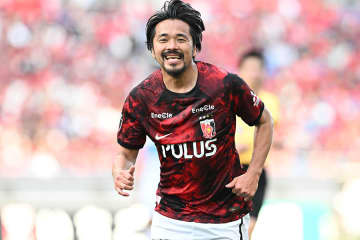 引退試合に豪華メンバー「楽しみすぎる」　現役選手も参戦…浦和vs鹿島の一戦が「えぐいってこれ」