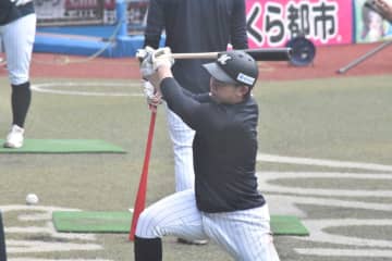 ロッテ・寺地隆成「外野の間を抜けるようなライナー性、外野の頭を超えるような打球を意識」〜10月16日のZOZOマリン秋季練習〜