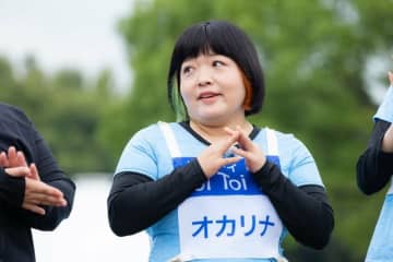「主食はプリンです」芸歴16年の女芸人がまさかのアイドルデビューに視聴者もツッコミ