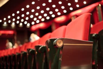 韓国『日本映画に全部食われた』 日本産”アニメ映画”旋風に韓国映画界から悲鳴「鬼滅」「チェンソーマン」海外でも大ヒット…ネットでも称賛コメント殺到「本のアニメは世界一。すごく面白いし美しい。」「実写映画ではここまで全世界的な規模でヒットさせるのは難しい」「アニメブームは加速すると思います」