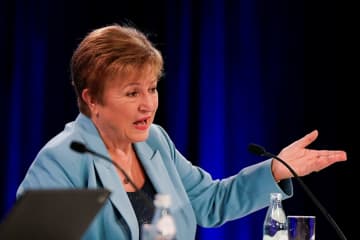 日本は「財政再建が必要」　IMF専務理事