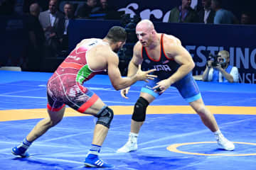 ＜レスリング＞【2025年世界選手権・レビュー（9）】男子フリースタイル97kg級／優勝選手・表彰式・闘いのあと