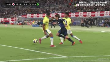 衝撃！伊東純也、ブラジル代表2人の間を真っ向からぶち抜く異次元のドリブル！「ネイマールいるやん」「イナズマ見えた」