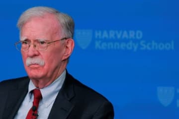 ボルトン元米大統領補佐官を起訴、機密文書の違法な取り扱いの疑い