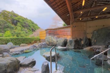 超快適すぎる「車中泊」温泉と景色を同時に満喫できるRVパーク13施設が新規認定！