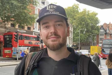 イギリス人「初日しか取れなかった」　熱狂の大相撲ロンドン公演　17か月前に受けた衝撃…「すっかりファンになってしまった」という力士とは