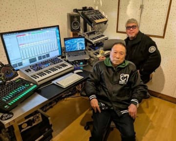 いつも未体験ゾーンに突入してきた音楽家・近田春夫の半世紀超を永久保存した『未体験白書』が11月25日（火）刊行。12月11日（木）LOFT9 Shibuyaで発売記念トークライブを開催