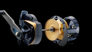 DAIWAからコンパクトで“究極にタフ”な新型リールが登場。「アノードプロテクション」採用で、金属の腐食を防ぐ破格の耐久性に。