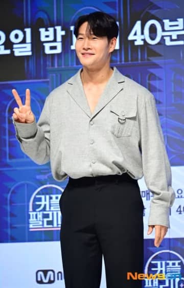 キム・ジョングク、動画の削除理由に言及「妻のシルエットを隠すため？あり得ない」