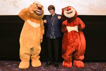 世界興収約200億円のアニメ映画「くまじろう！ちきゅうをすくえ！ ～熊出没～」日本語吹替担当・七海ひろきが登壇！完成披露試写会レポ