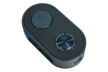 iFi audio、飛行機や車で高品質なBluetoothオーディオを楽しめるBluetoothトランシーバー「UP Travel」