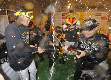 【独自】プロ野球でビールかけ実施困難に　祝勝会恒例、アサヒ問題で